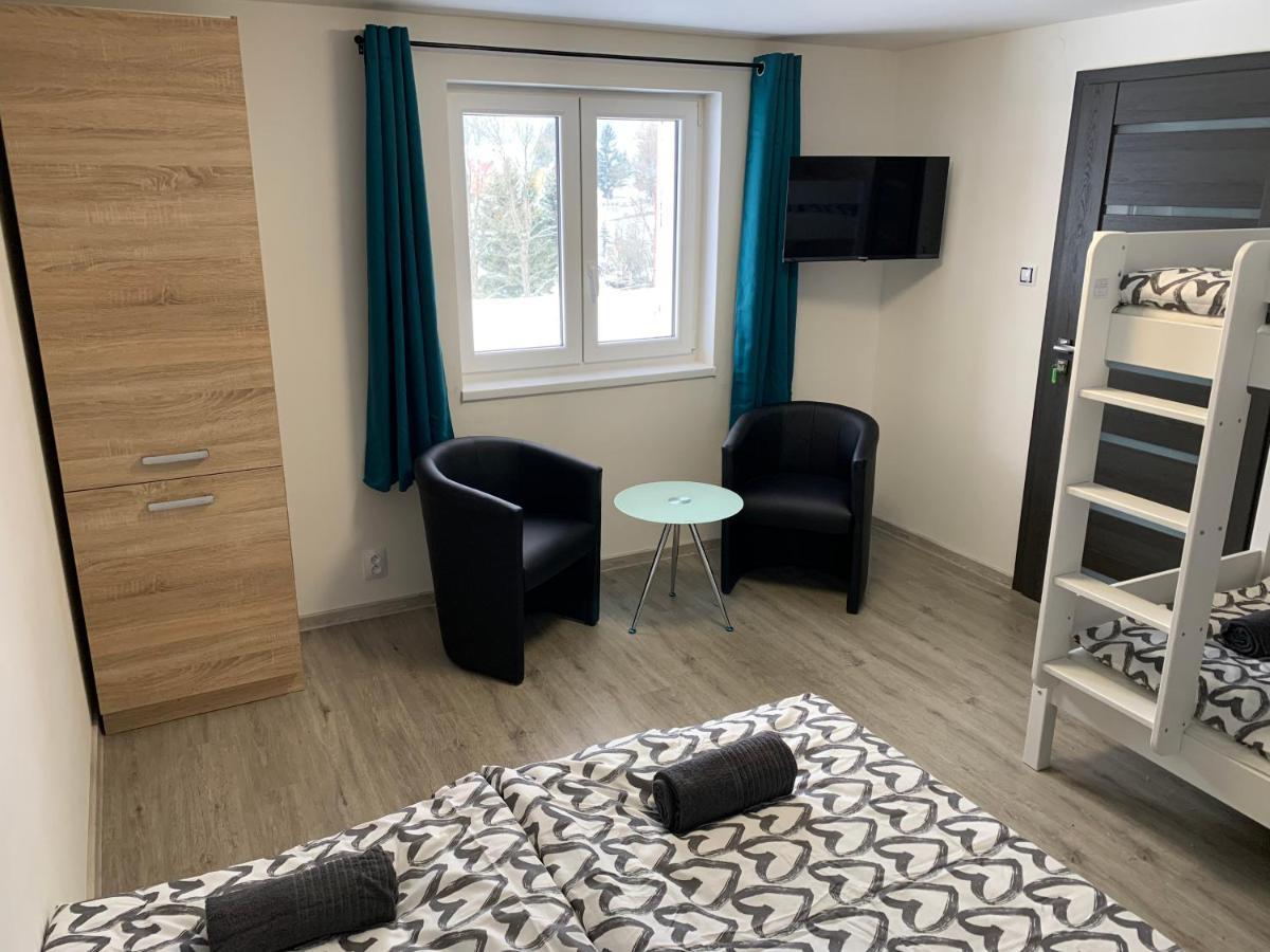 Apartman U Drahotu Pernink Eksteriør billede
